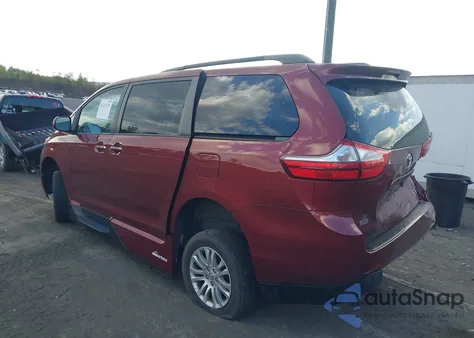 2016 Toyota Sienna Xle 8 Passenger z USA, uszkodzony, nr VIN 5TDYK3DC4GS725000